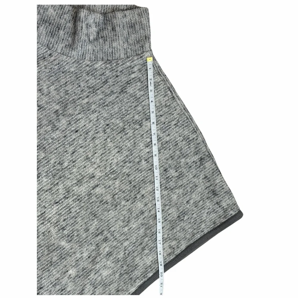 Johnston & Murphy Heather Gray Knit Funnel Neck Poncho One Size Lined